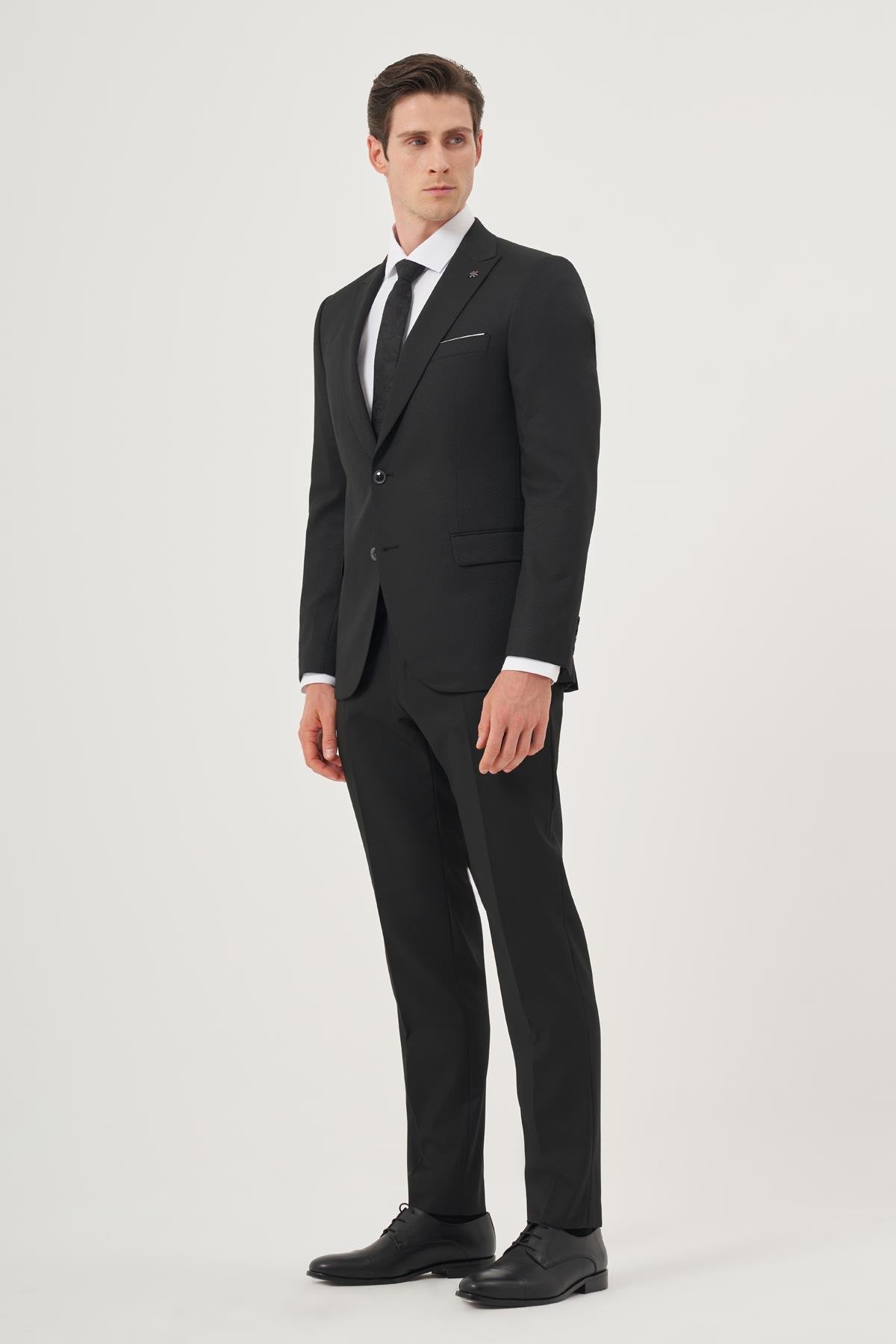 Morven Erkek Siyah Poliviskon Basic Jakarlı Slim Fit Sivri Yaka Takım Elbise
