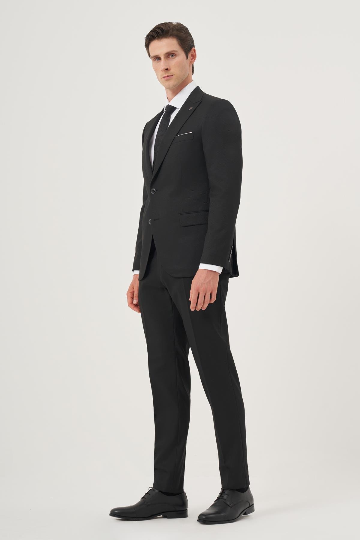Morven Erkek Siyah Poliviskon Basic Jakarlı Slim Fit Sivri Yaka Takım Elbise