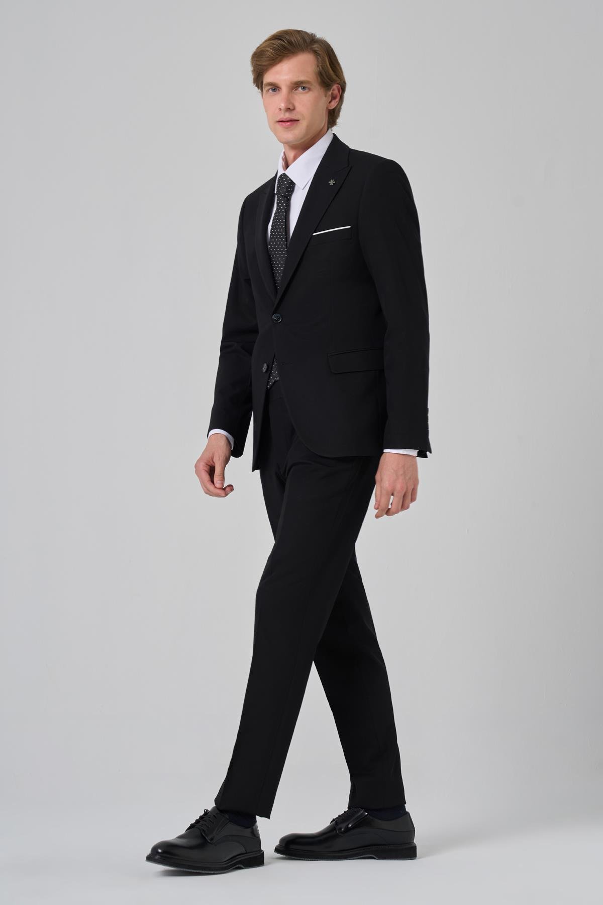 Morven Erkek Siyah Poliviskon Basic Slim Fit Sivri Yaka Takım Elbise