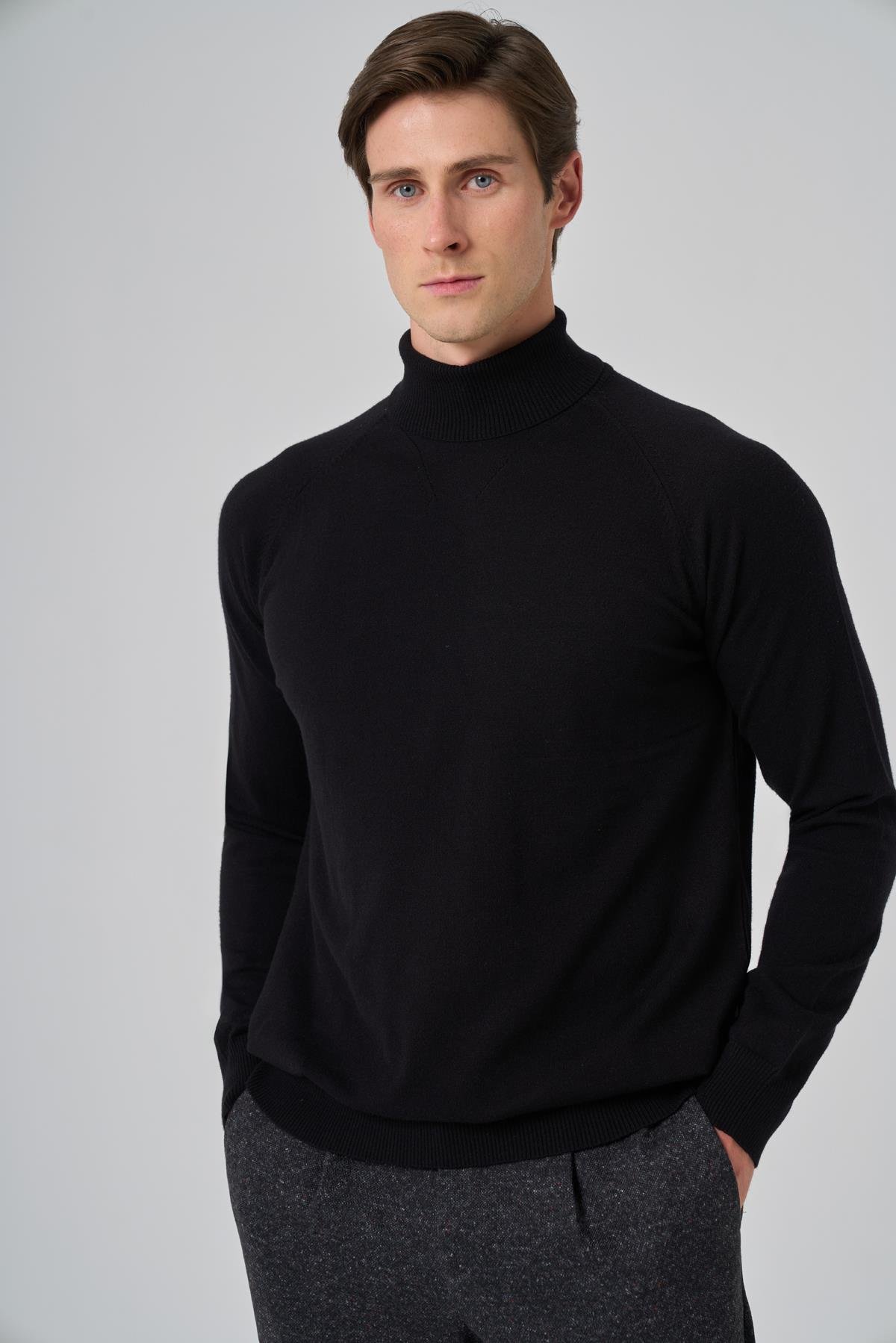 Morven Erkek Siyah Trend Core Spun Balıkçı Yaka Dynamic Fit Rahat Kesim Triko