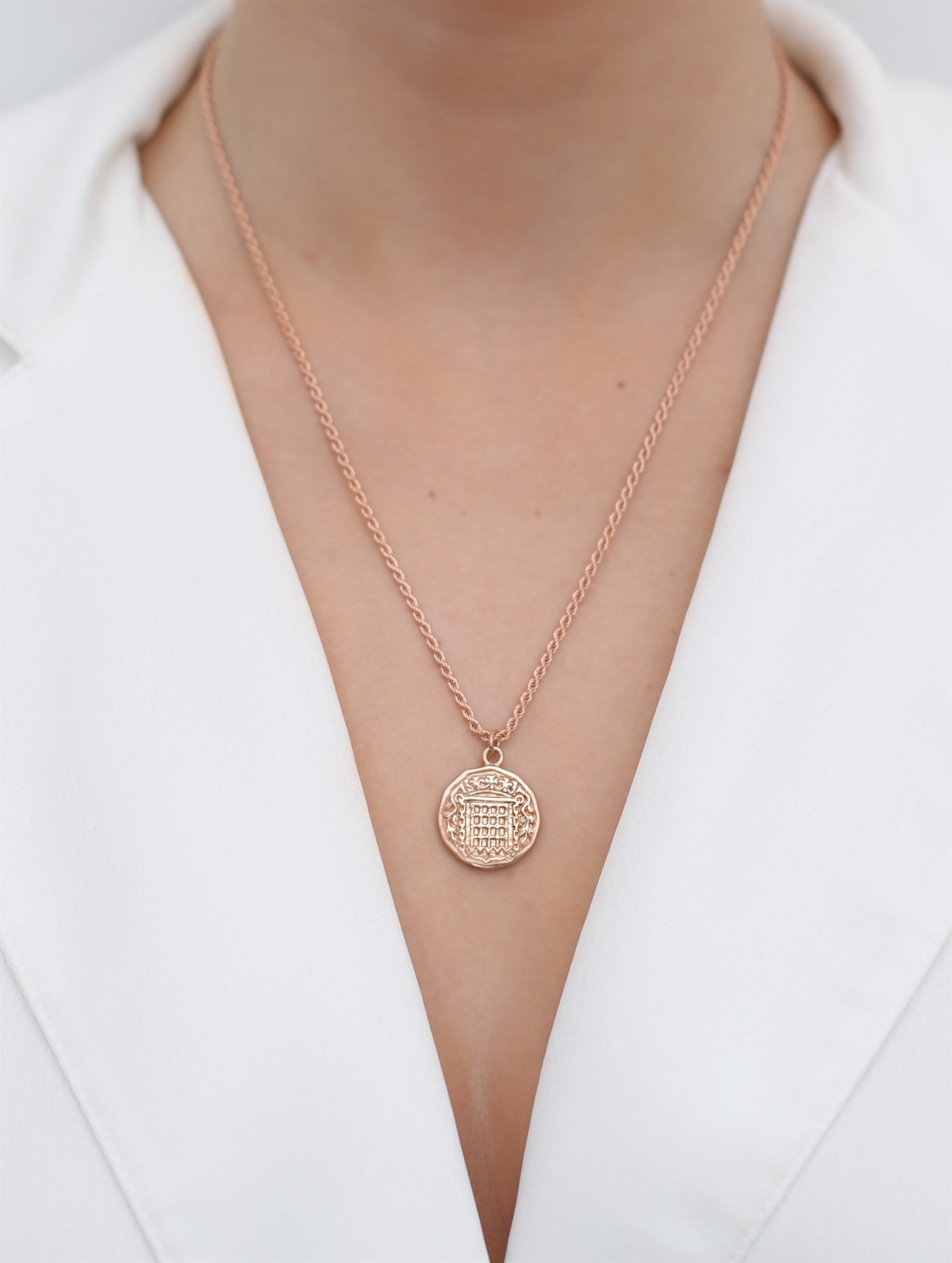 Queens Medallion 925 Ayar Gümüş