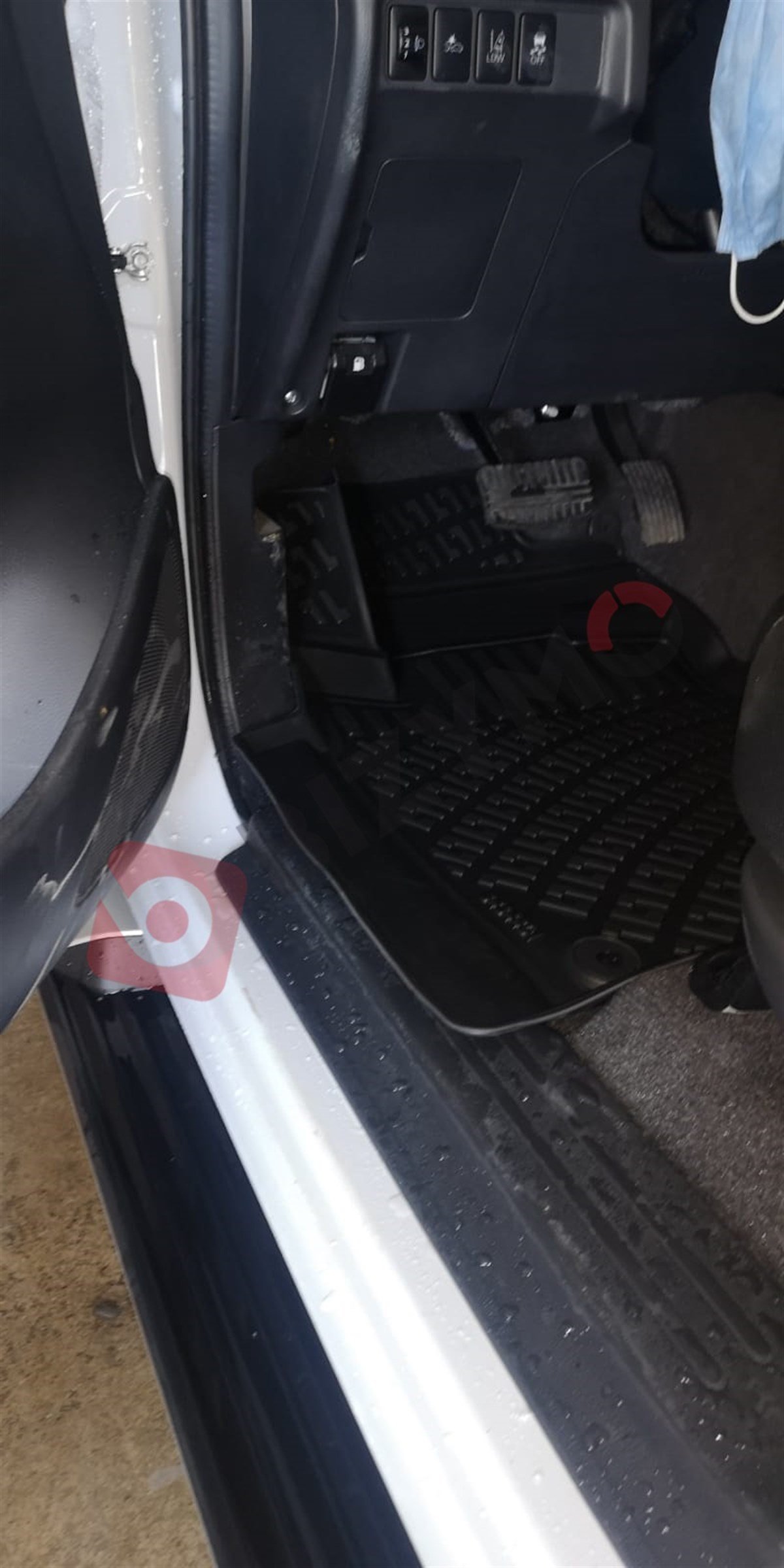 Mitsubishi L200 Bilizard 2019+ 3D Havuzlu Paspas Takımı Bizymo