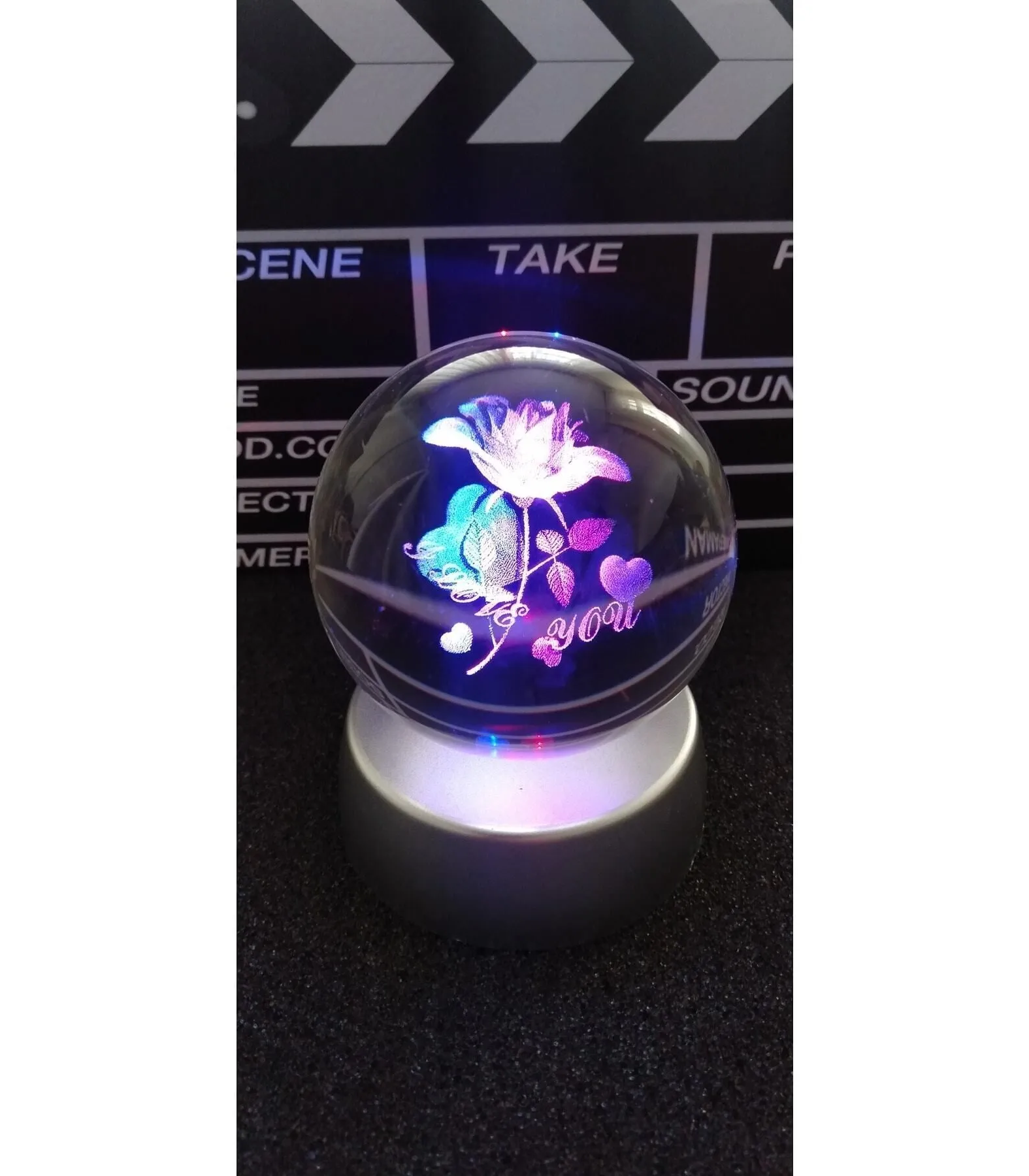 KBK Market Kristal 3d Işıklı Renk Değiştiren Standlı Gül Ve I Love You Tasarımı Cam Küre