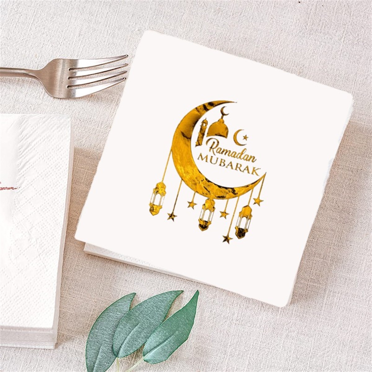 KBK Market Ramadan Mubarak Gold Baskılı Varanklı Peçete 16 Adet