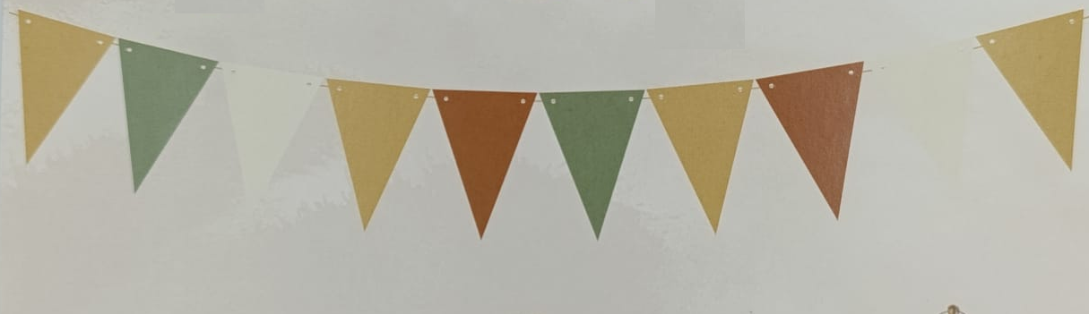 KBK Market Retro Kaligrafi İyi ki Doğdun ve Üçgen Flama Set Krem Banner