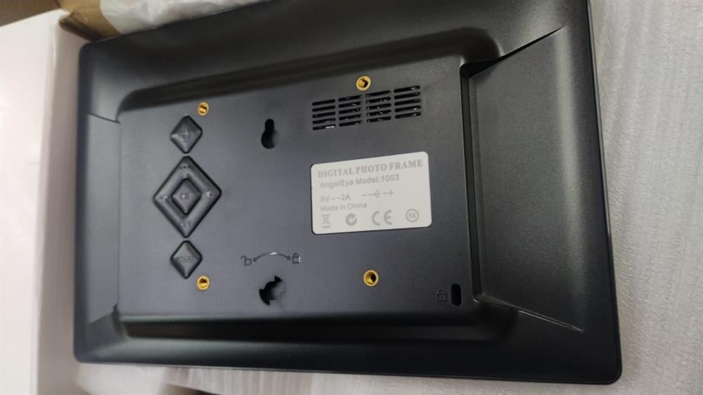 Kingboss P10 USB SD Kart Girişli 10.1' Dijital Fotoğraf Çerçevesi