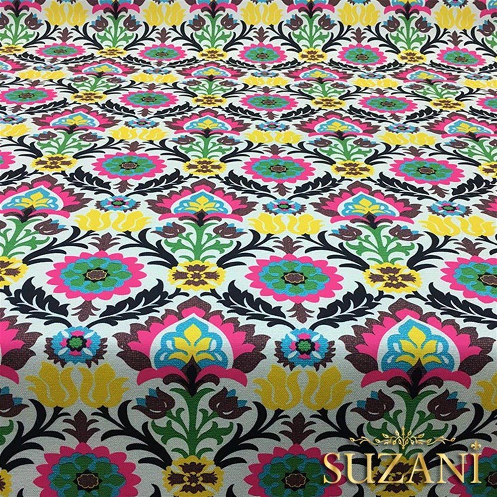 Açık Zemin Üzeri Goblen Desenli Kumaş