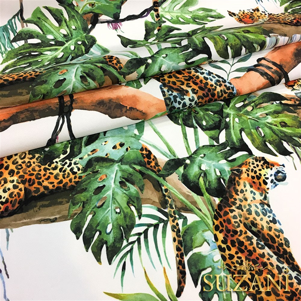 Beyaz Zemin Botanik Leopar Desenli Kumaş