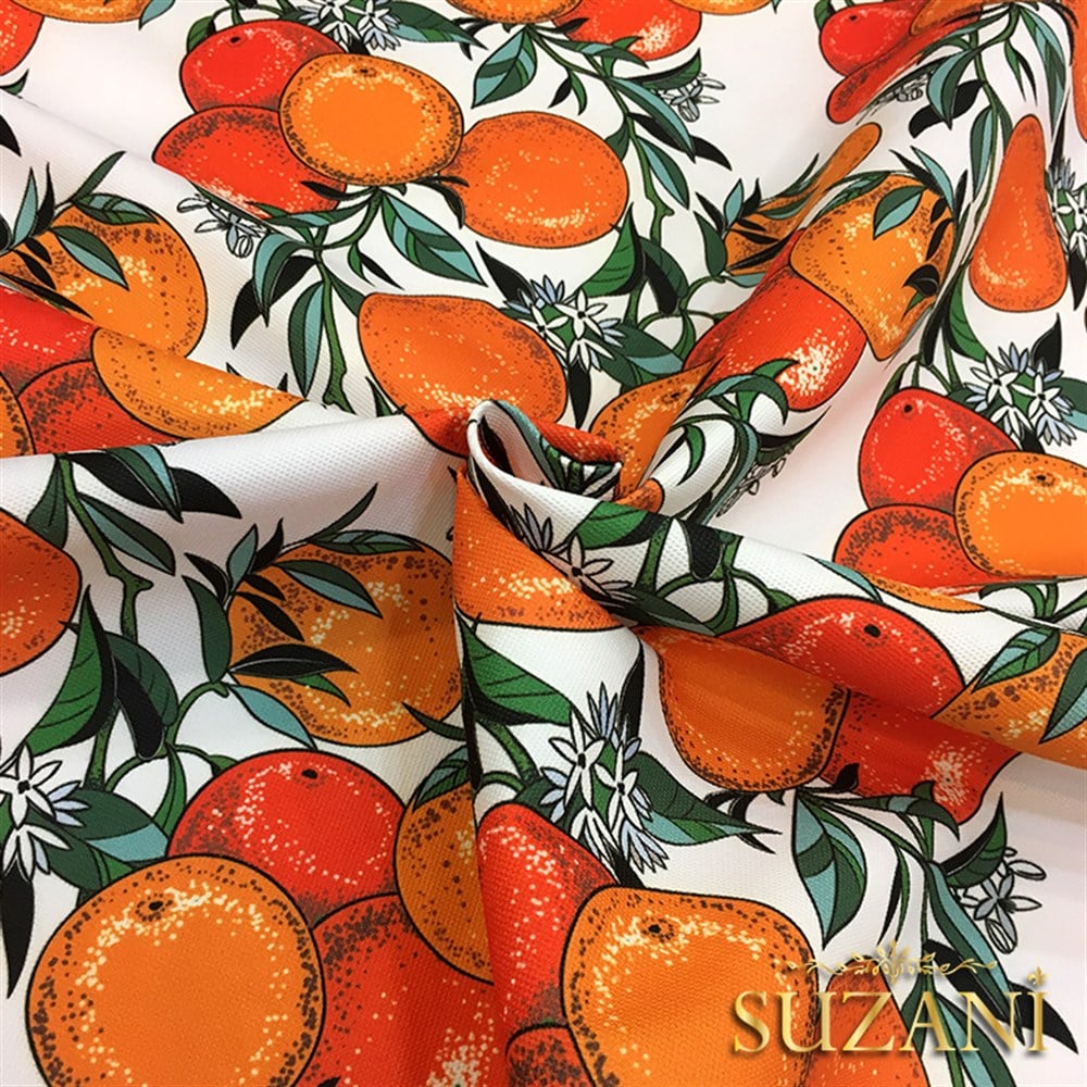 Beyaz Zemin Greyfurt Desenli Kumaş