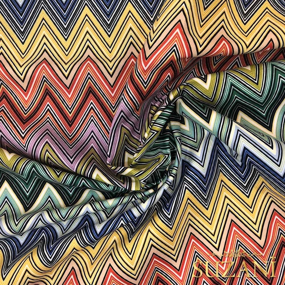 Canlı Renk Geçişli Zigzag Desenli Kumaş