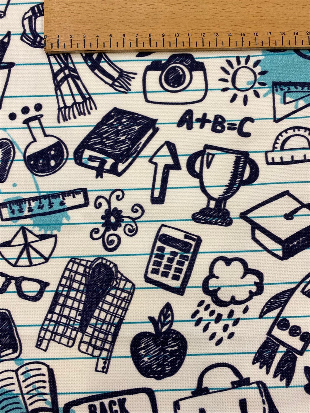 Çizgili Defter Zeminli Lacivert Renkli Şekiller Desenli Dijital Baskılı Kumaş