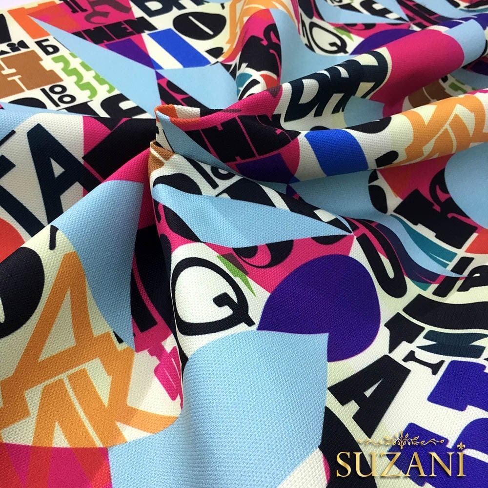 Geometrik Harfler Desenli Kumaş