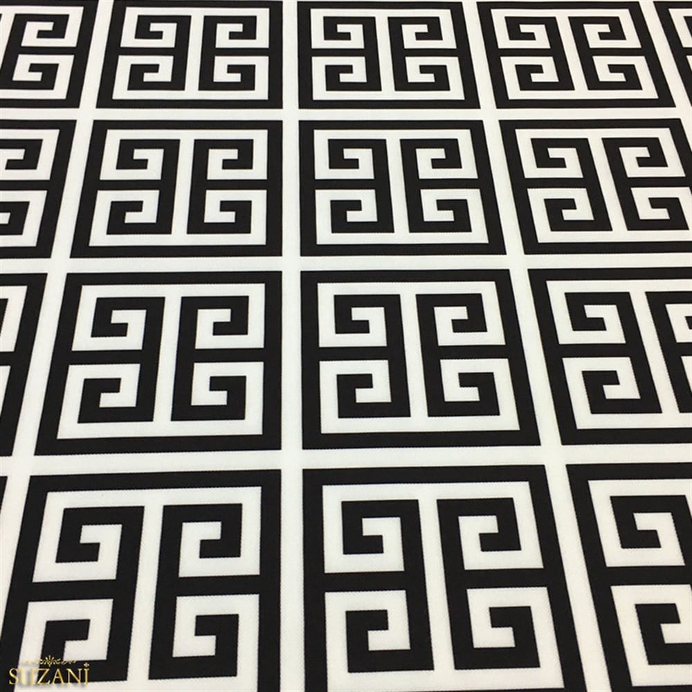 Greek Key Siyah Beyaz Masa Örtüsü