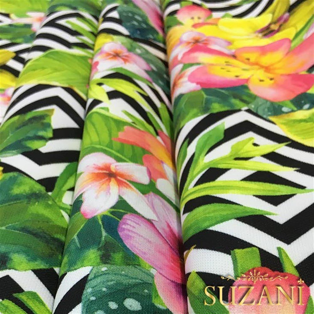 Kareler Üzeri Sarı Kırmızı Çiçekli Kumaş