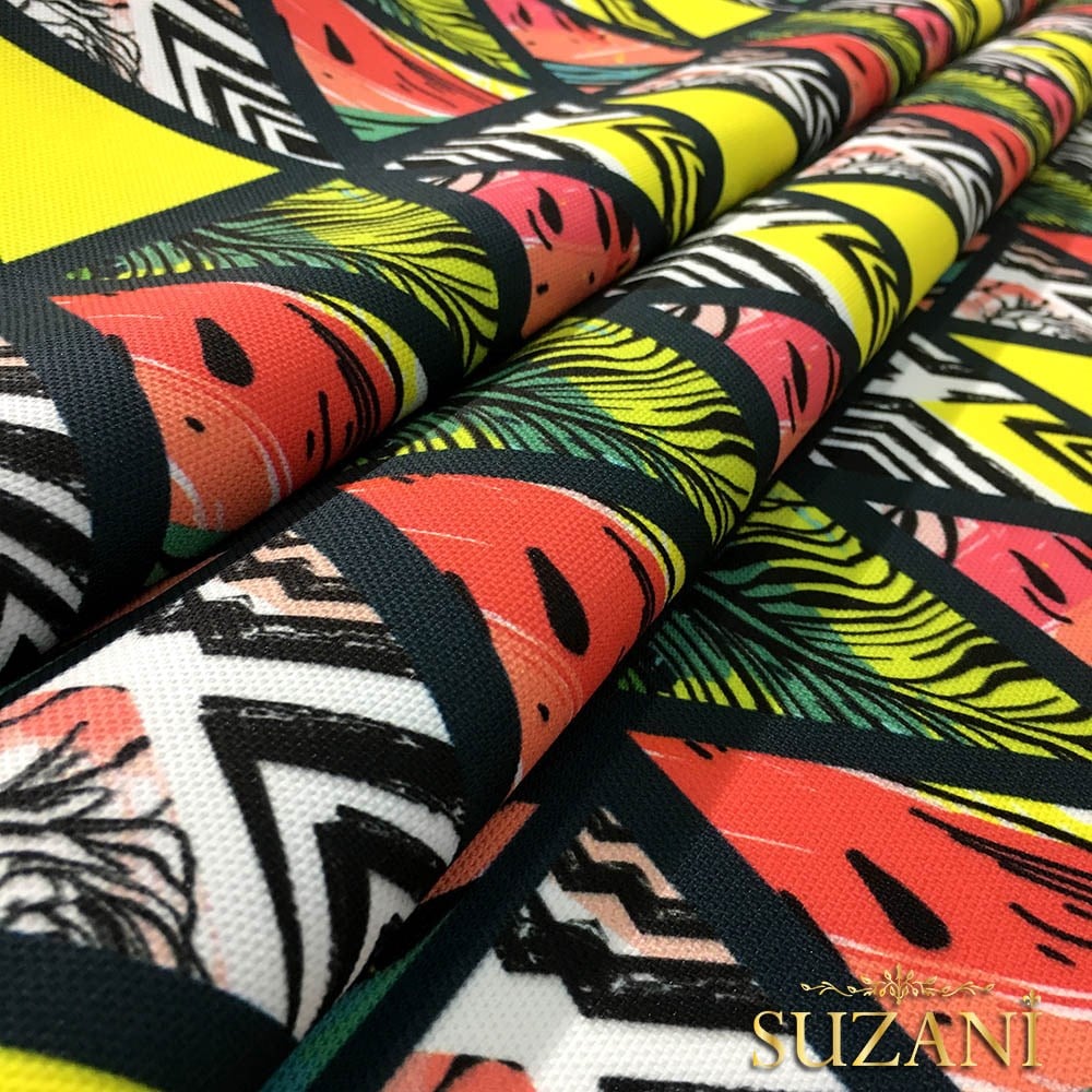 Karpuzlu Üçgenler Desenli Kumaş