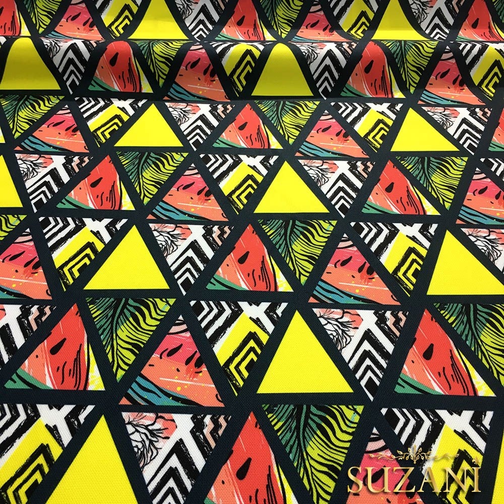 Karpuzlu Üçgenler Desenli Kumaş