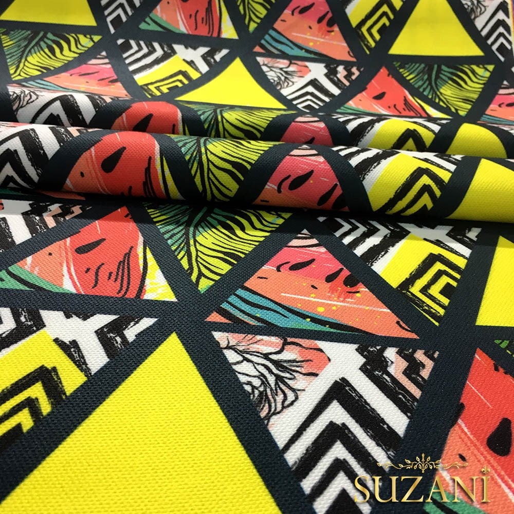 Karpuzlu Üçgenler Desenli Kumaş