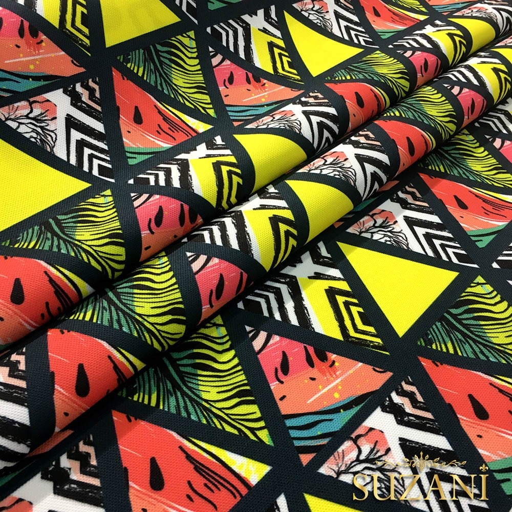 Karpuzlu Üçgenler Desenli Kumaş