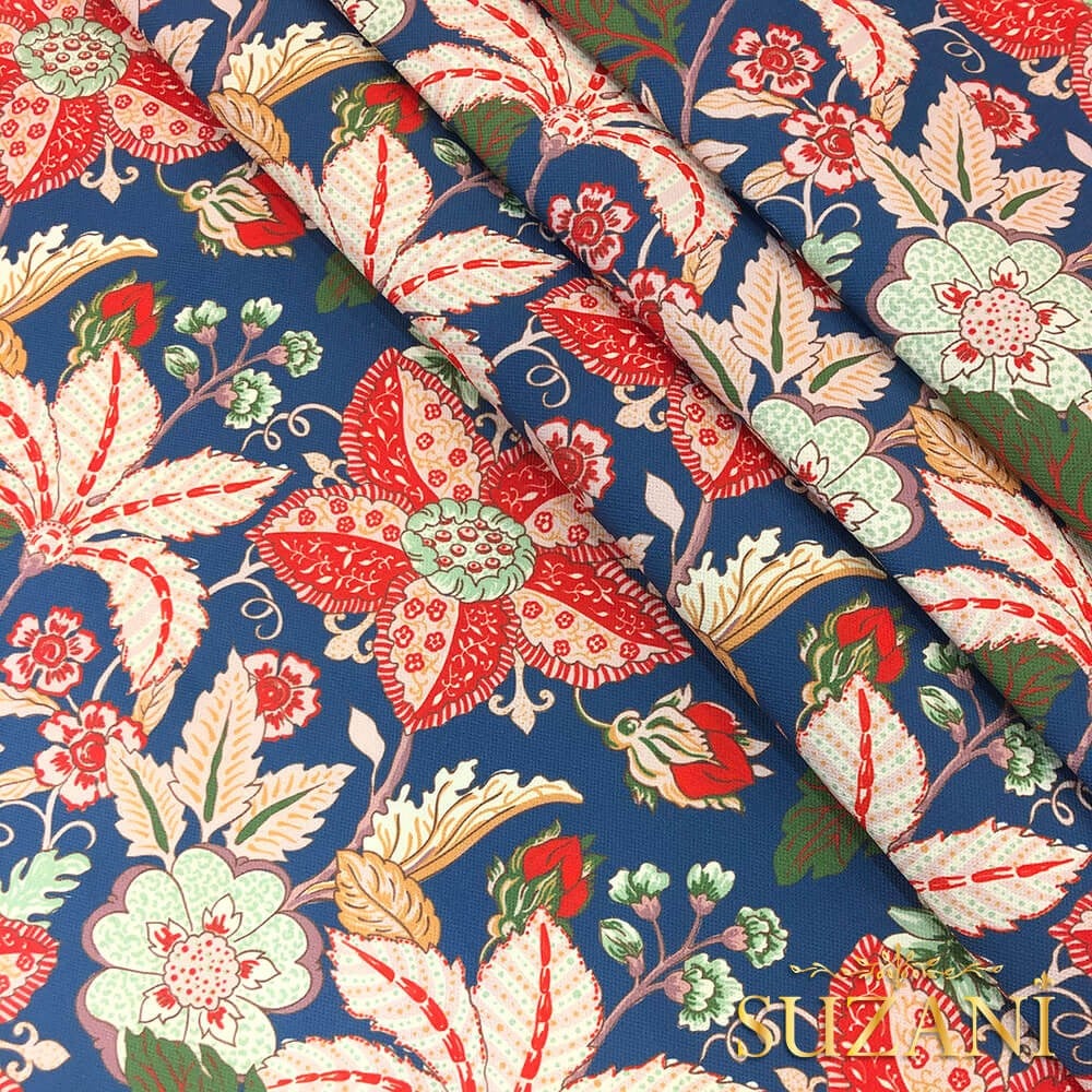 Kırmızı Çiçek Desenli Dijital Baskılı Kumaş