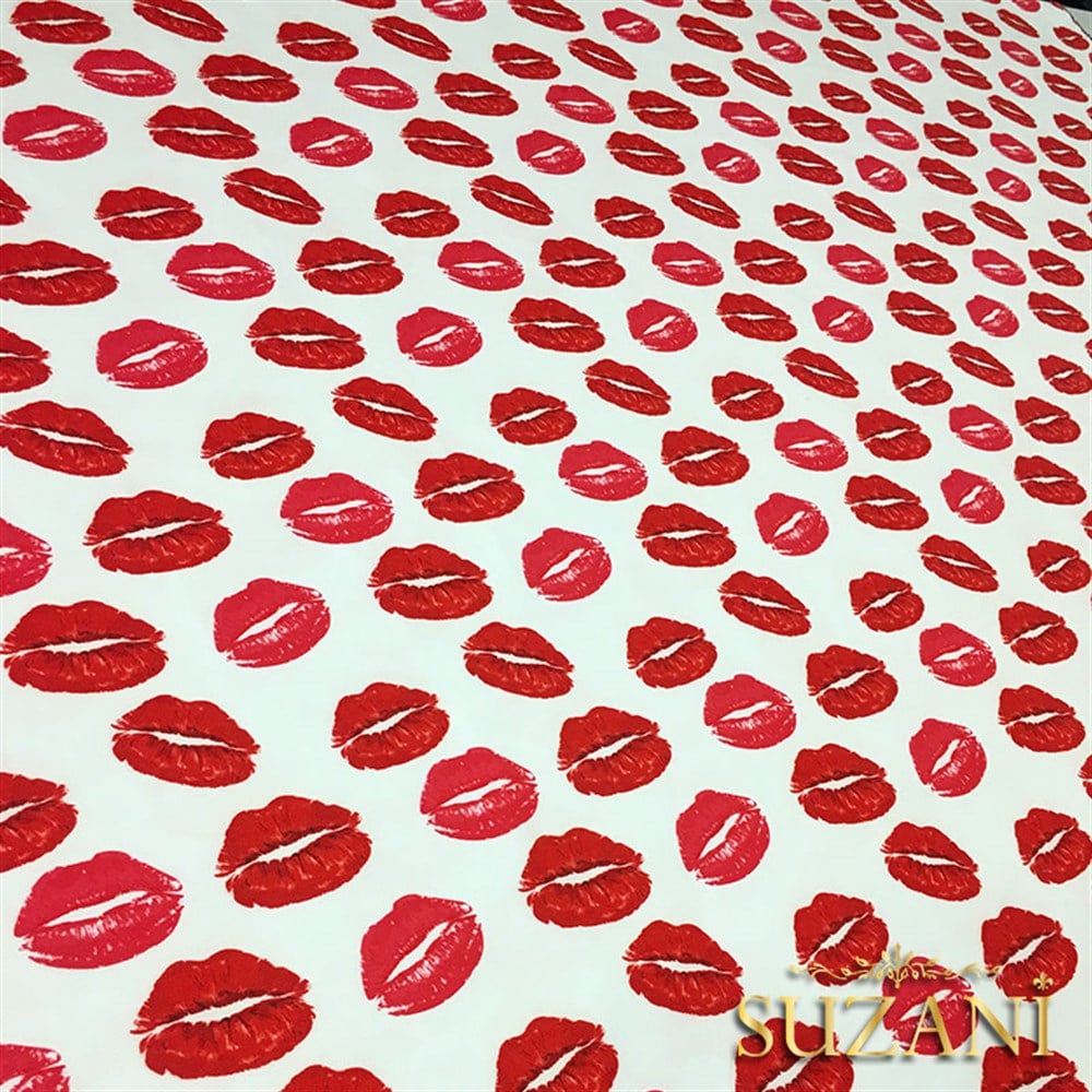 Kırmızı Dudak Desenli Kumaş