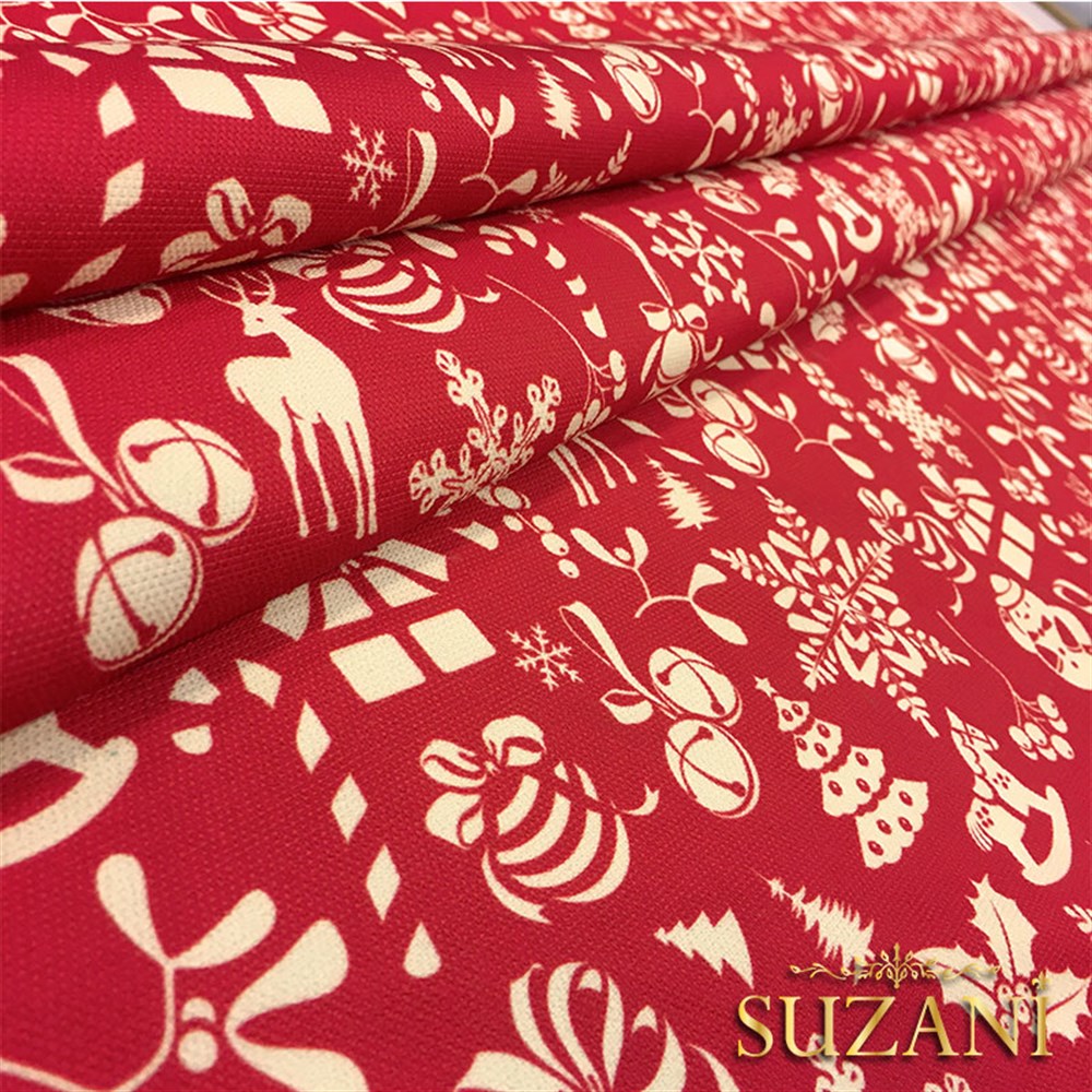 Kırmızı Küçük Figürlü Yılbaşı Desenli Kumaş