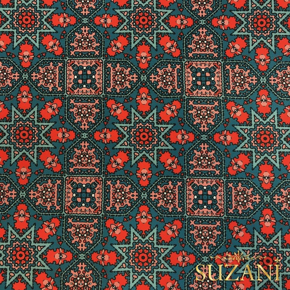 Kontrast Etnik Motifli Dijital Baskılı Kumaş