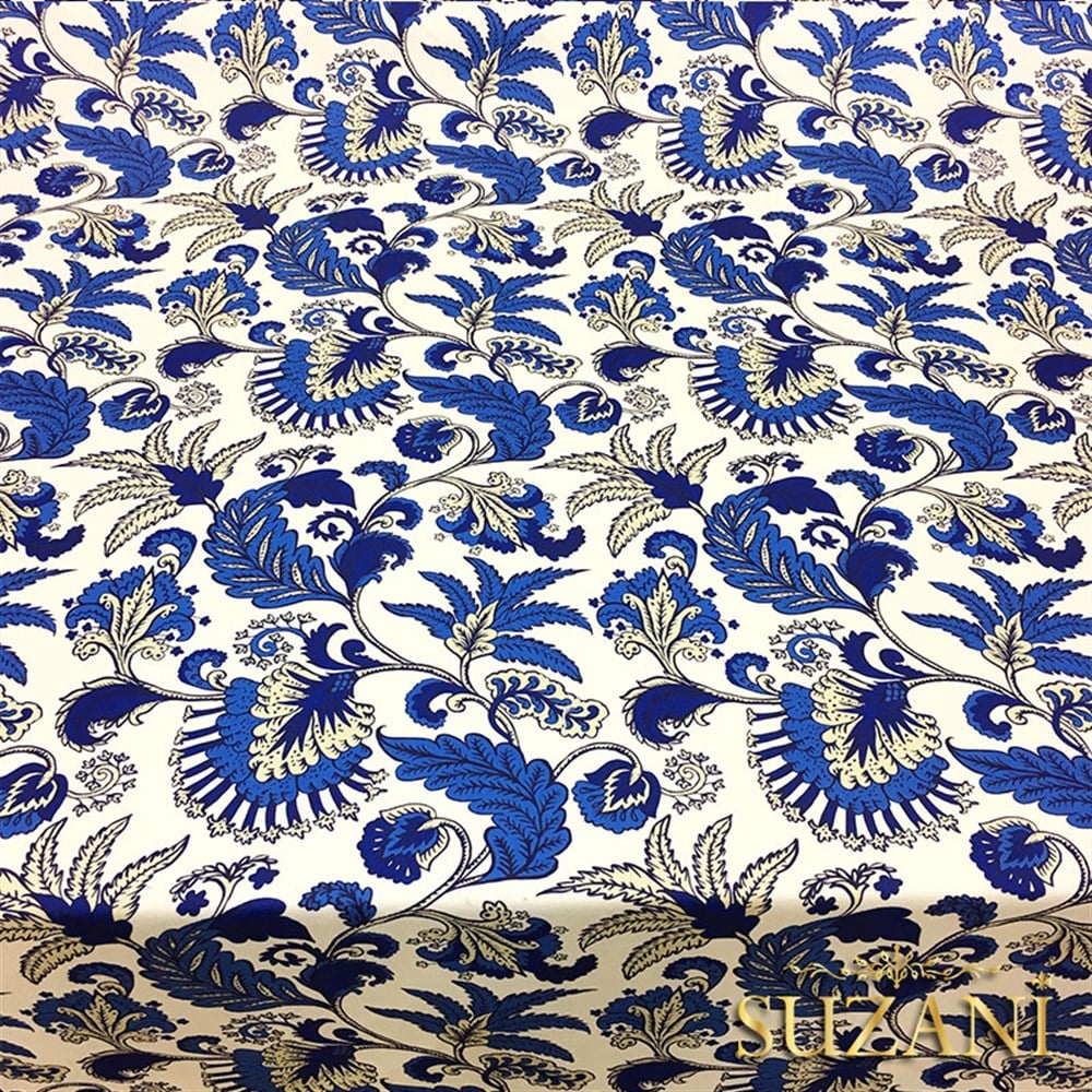 Lacivert Beyaz Çiçekli Batik Desenli Kumaş