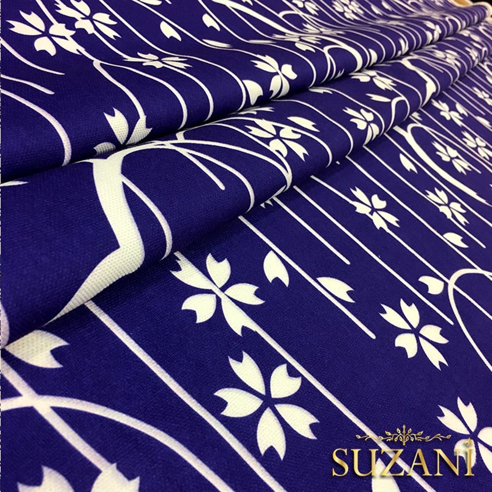 Lacivert Zemin Dallar ve Çiçekler Desenli Kumaş