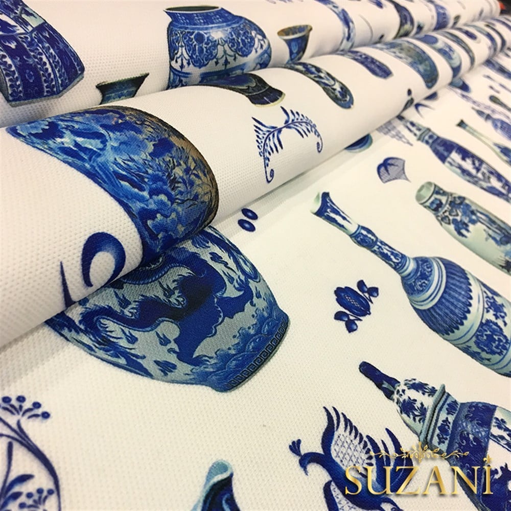 Mavi Çini Vazolar Desenli Kumaş