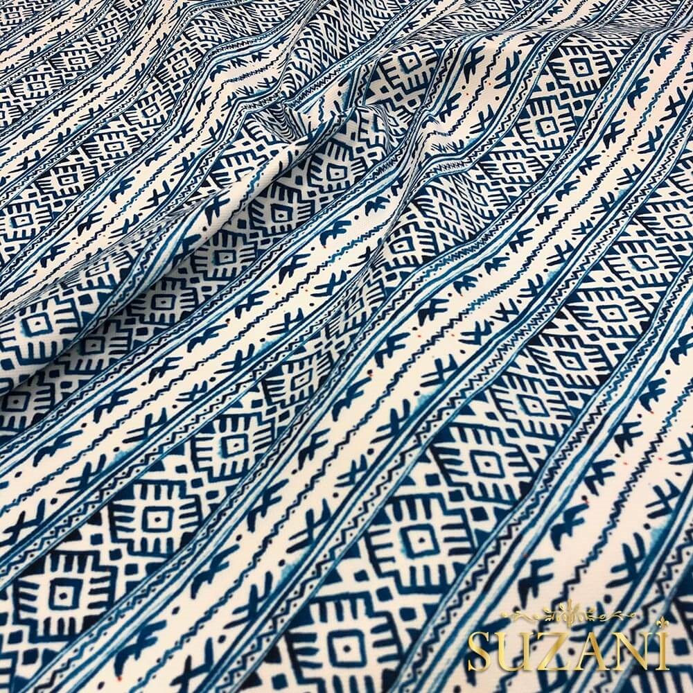 Mavi Süsleme Desenli Dijital Baskılı Kumaş