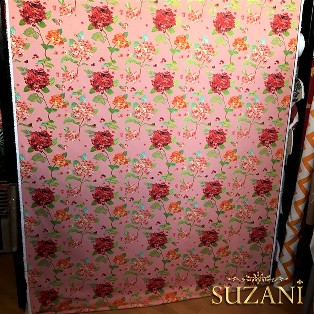 Pembe Ortancalar Desenli Kumaş