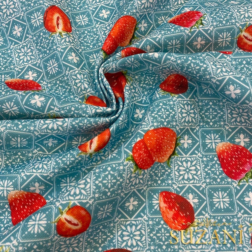 Retro Çilek Desenli Dijital Baskılı Kumaş