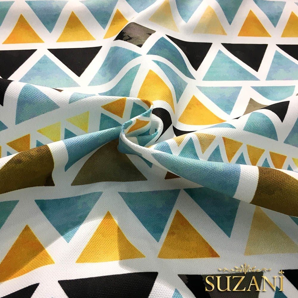 Sarı Mavi Suluboya Üçgenler Desenli Kumaş