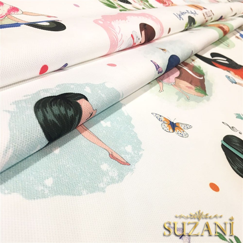 Sevimli Kızlar Desenli Kumaş