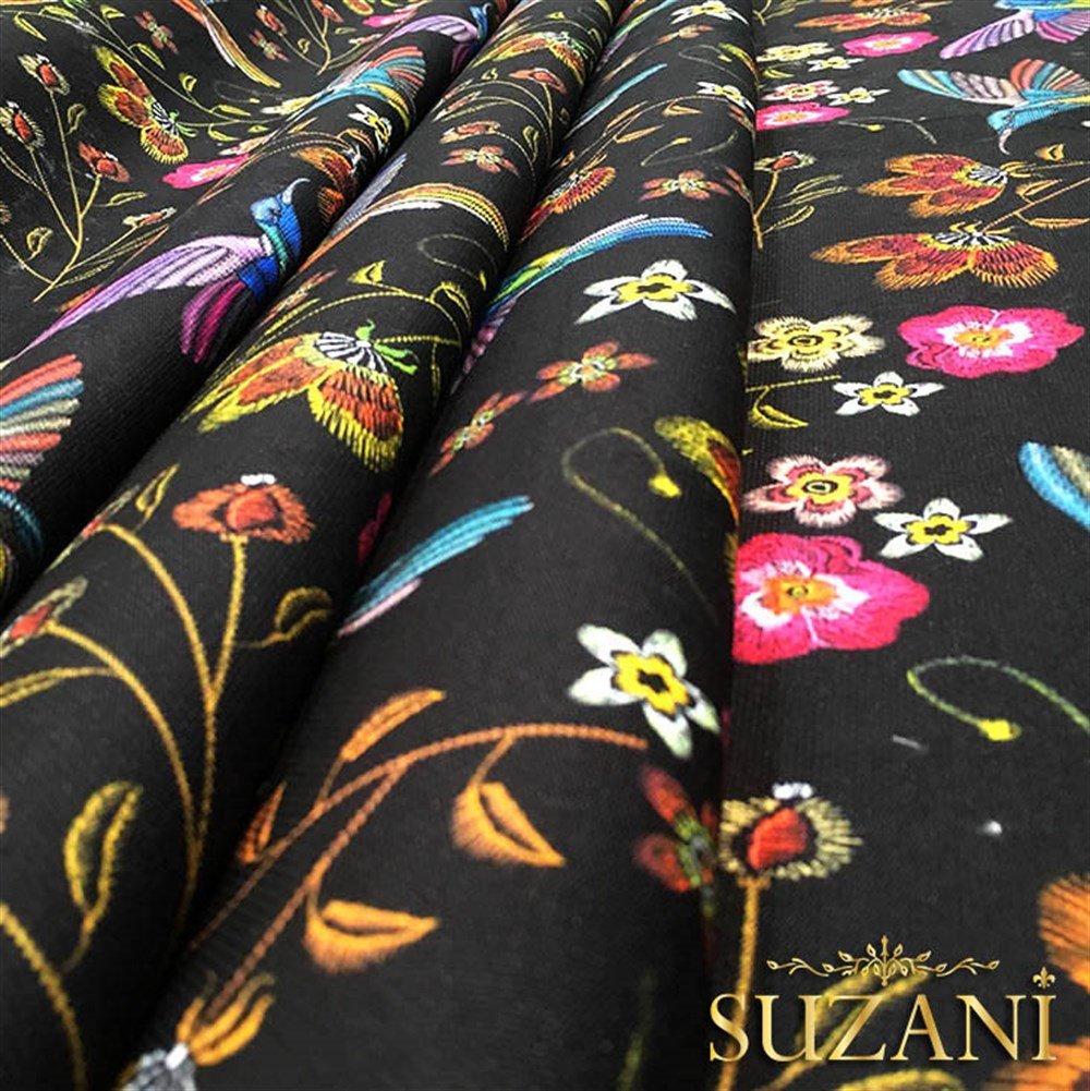 Sinek Kuşu Desenli Nakış Efektli Kumaş