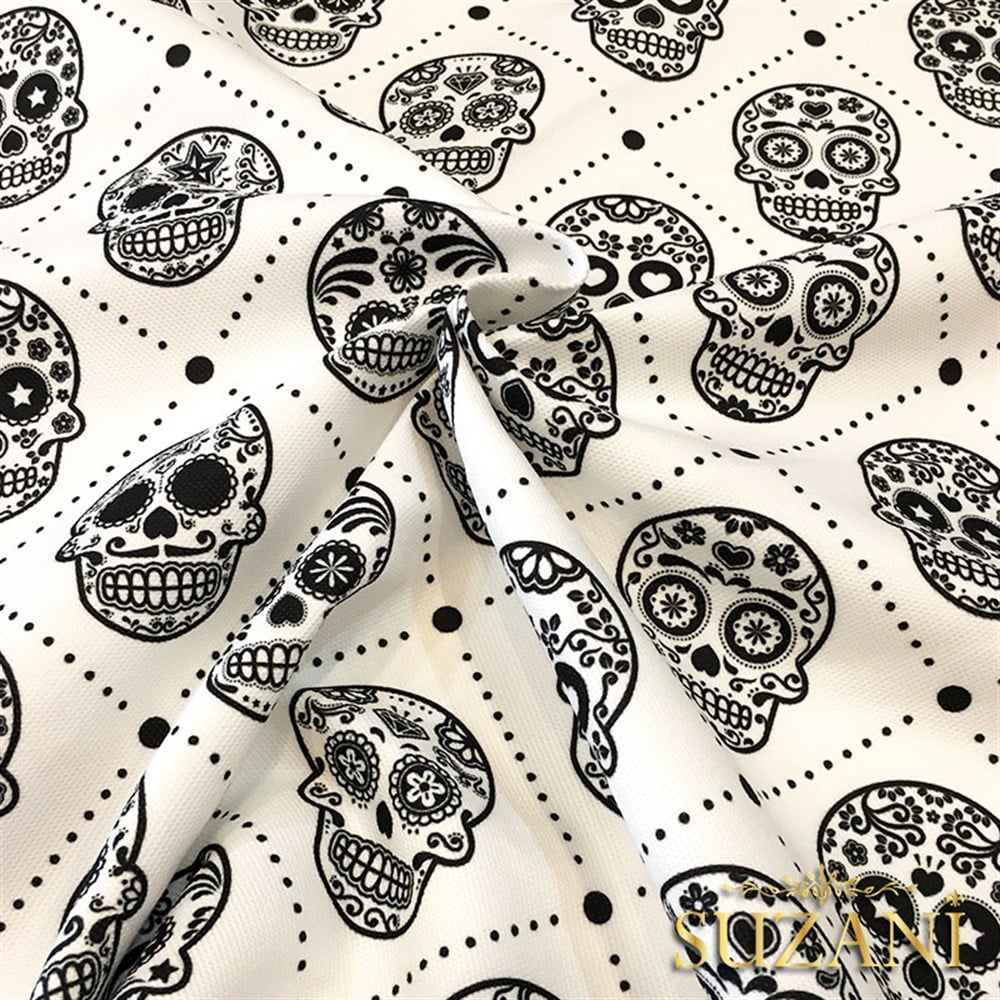 Siyah Beyaz Küçük Kurukafa Desenli Kumaş