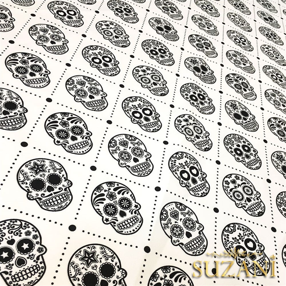 Siyah Beyaz Küçük Kurukafa Desenli Kumaş