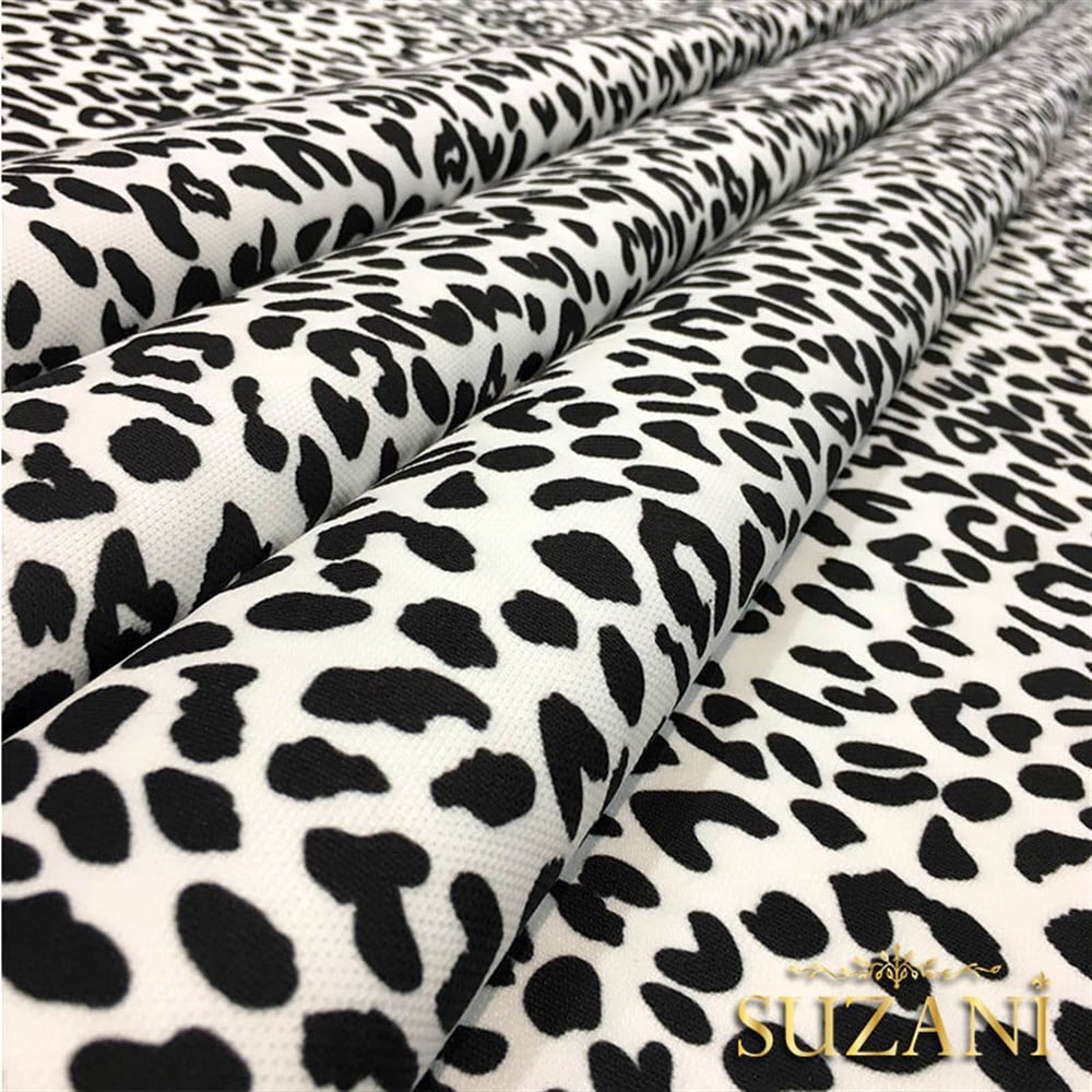 Siyah Beyaz Leopar Desenli Döşemelik Kumaş