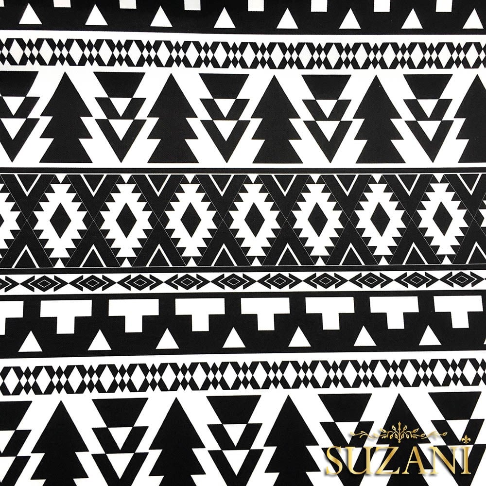 Siyah Beyaz Modern Etnik Kilim Desenli Kumaş