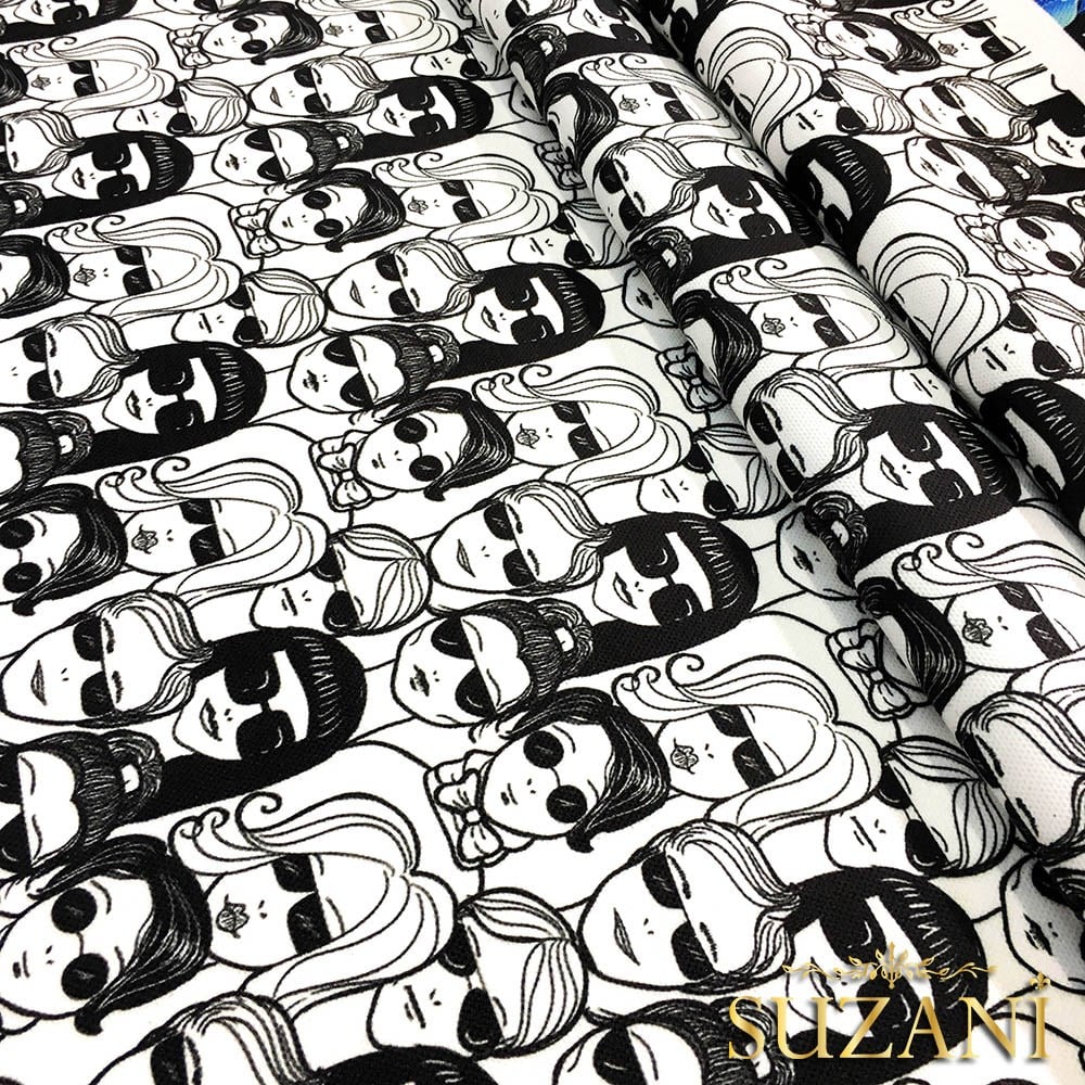 Siyah Beyaz Suratlar Desenli Kumaş