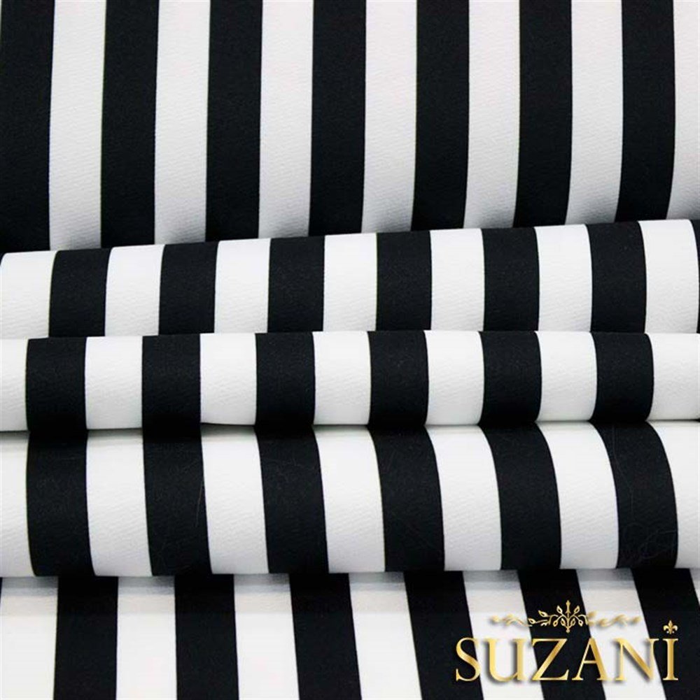 Siyah İnce Çizgili Kumaş