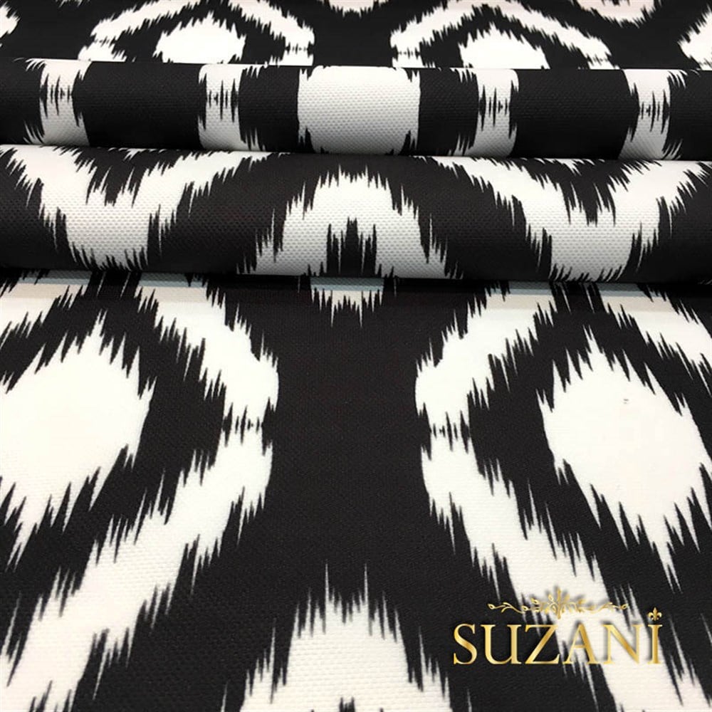 Siyah Zemin İkat Kumaş
