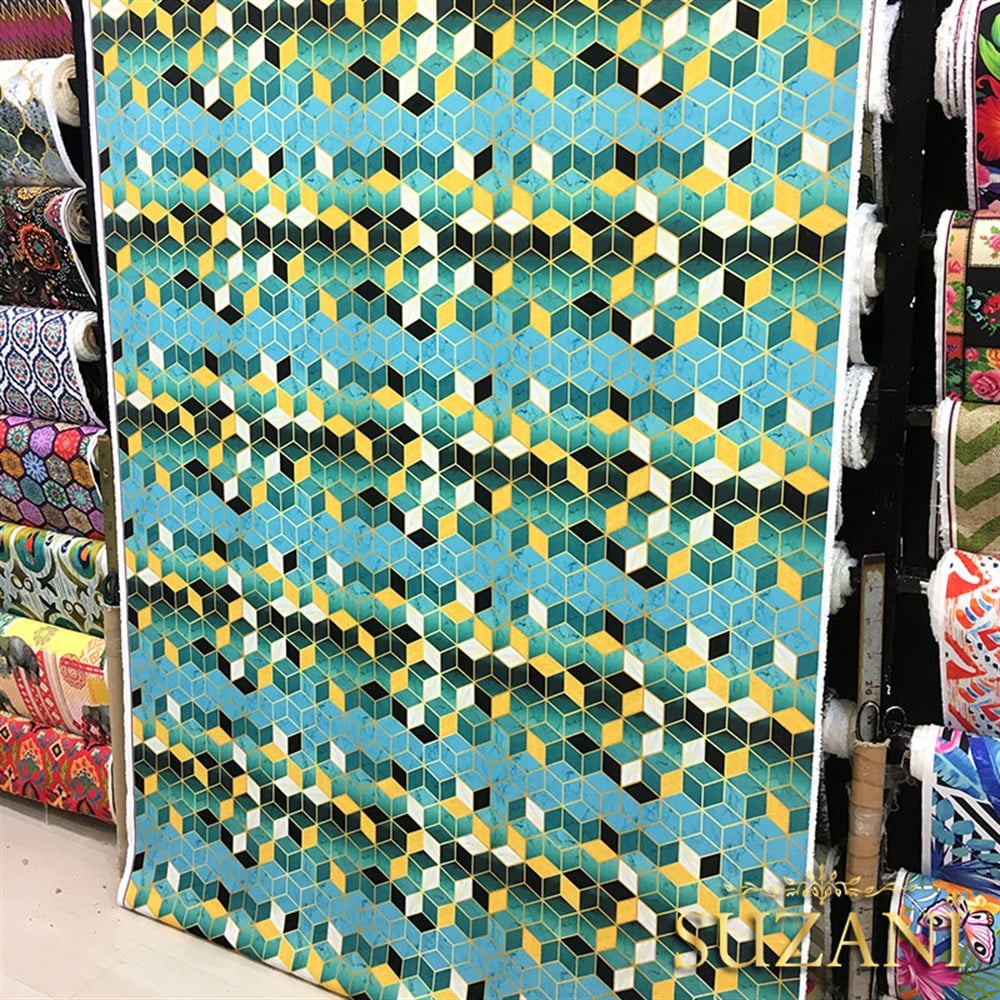 Turkuaz Küpler ve Mermer Desenli Kumaş