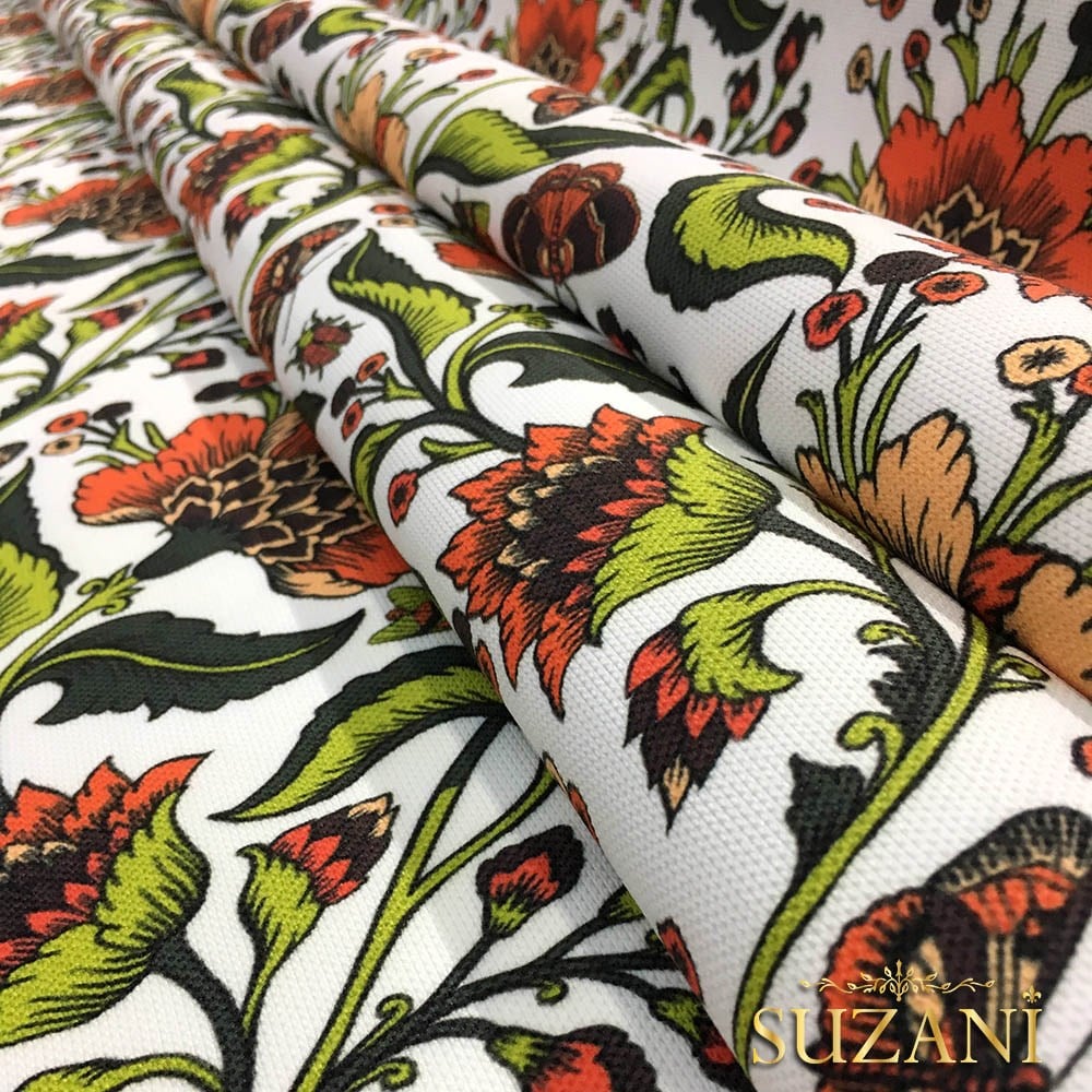 Turuncu Çiçekli Kumaş