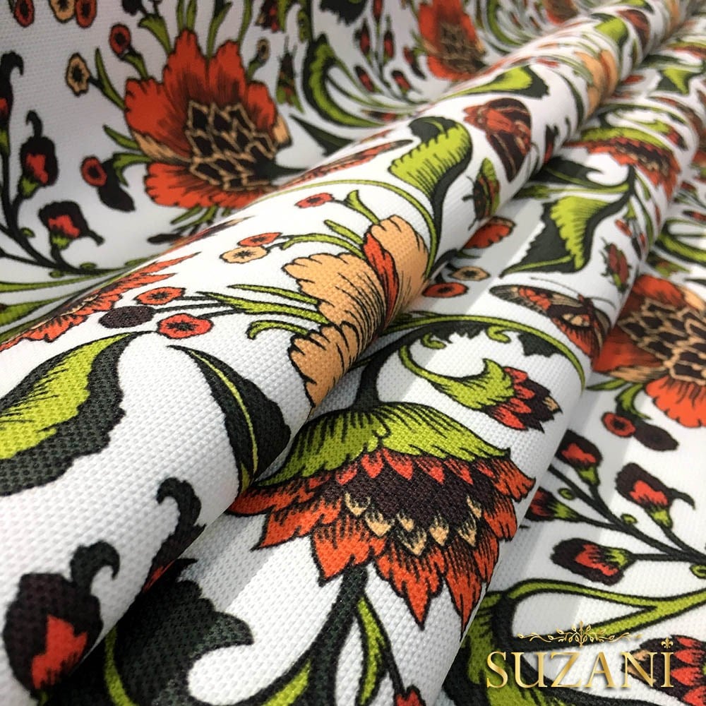 Turuncu Çiçekli Kumaş