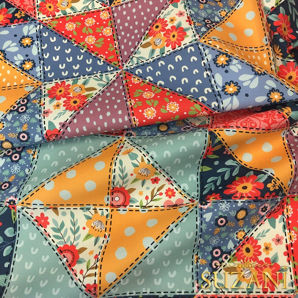 Üçgen Kırkyama Desenli Dijital Baskılı Kumaş