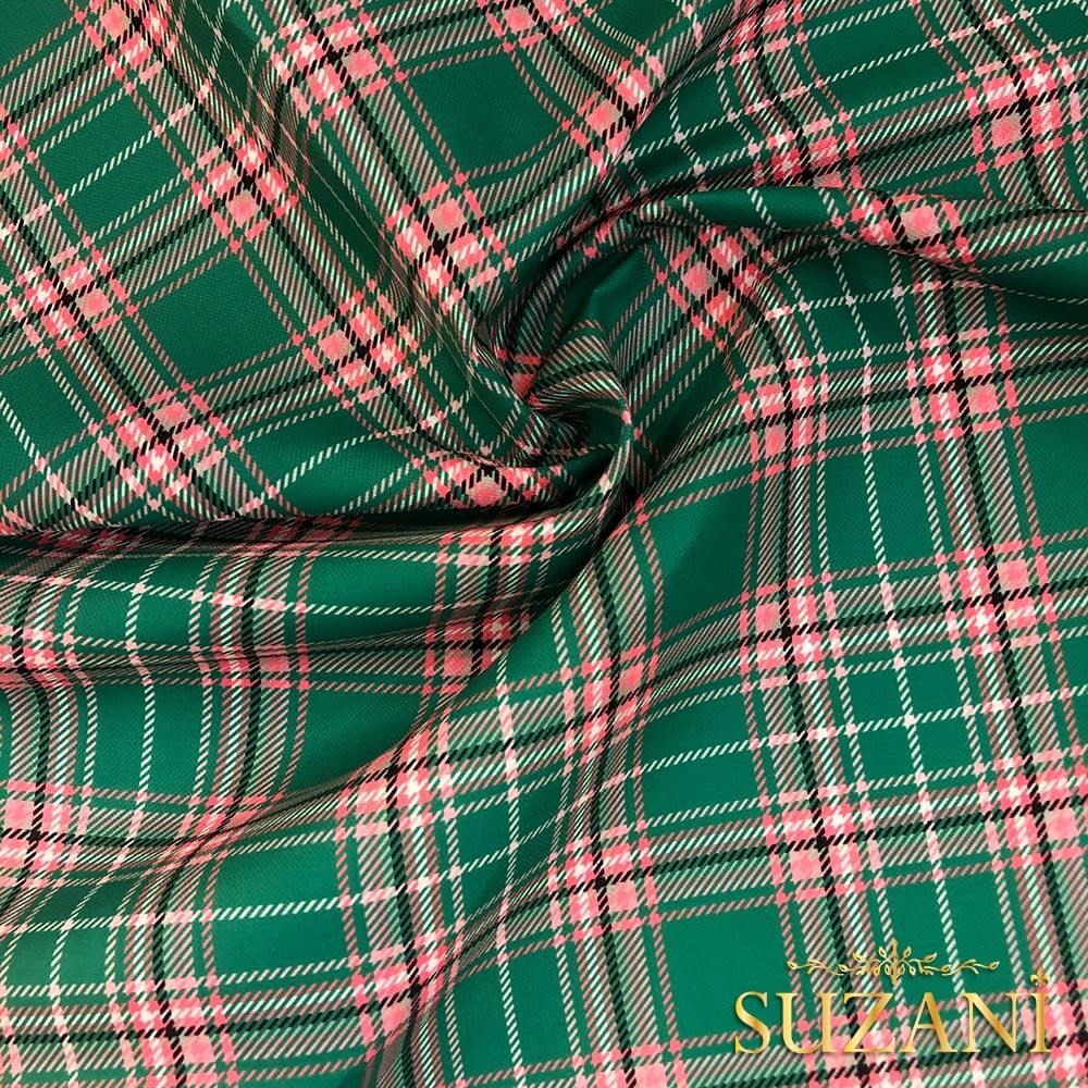 Yeşil-Pembe Ekose Desenli Dijital Baskılı Kumaş