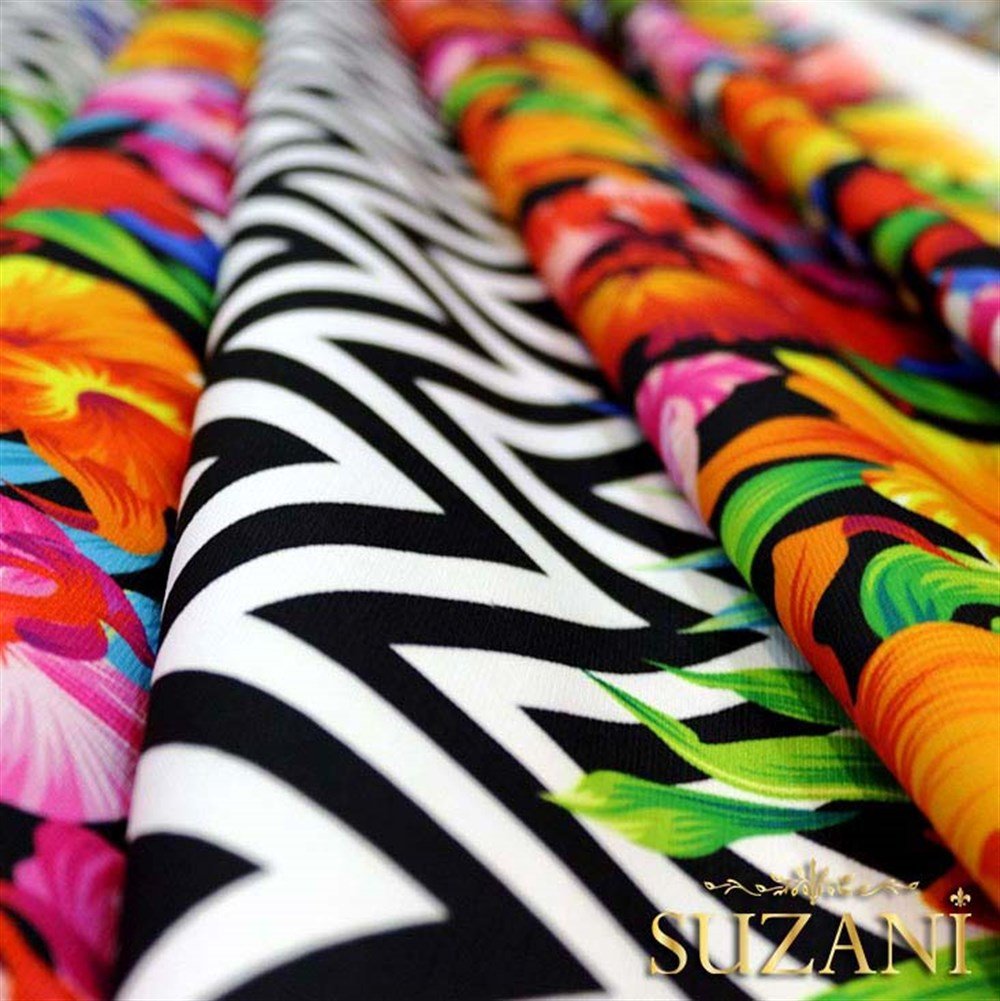 Zigzag Üzeri Çiçekli Tropikal Kumaş