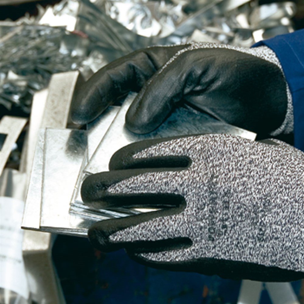 Juba DY 012 - Dyneema® + Fiberglas Astar Üzeri Köpük Nitril Kaplı Eldiven