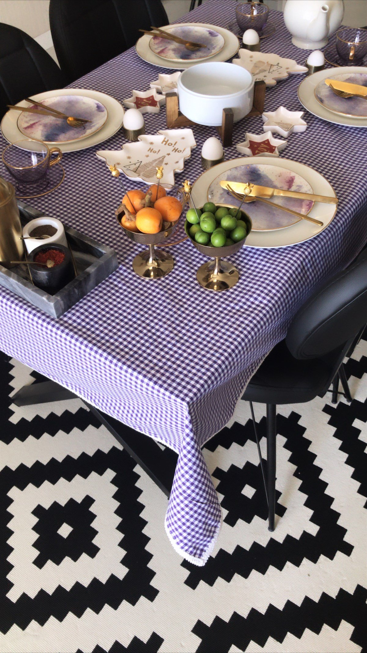 Nostalji Mor - Masa örtüsü